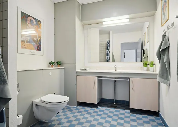 Apartment Bad, Lejl 118